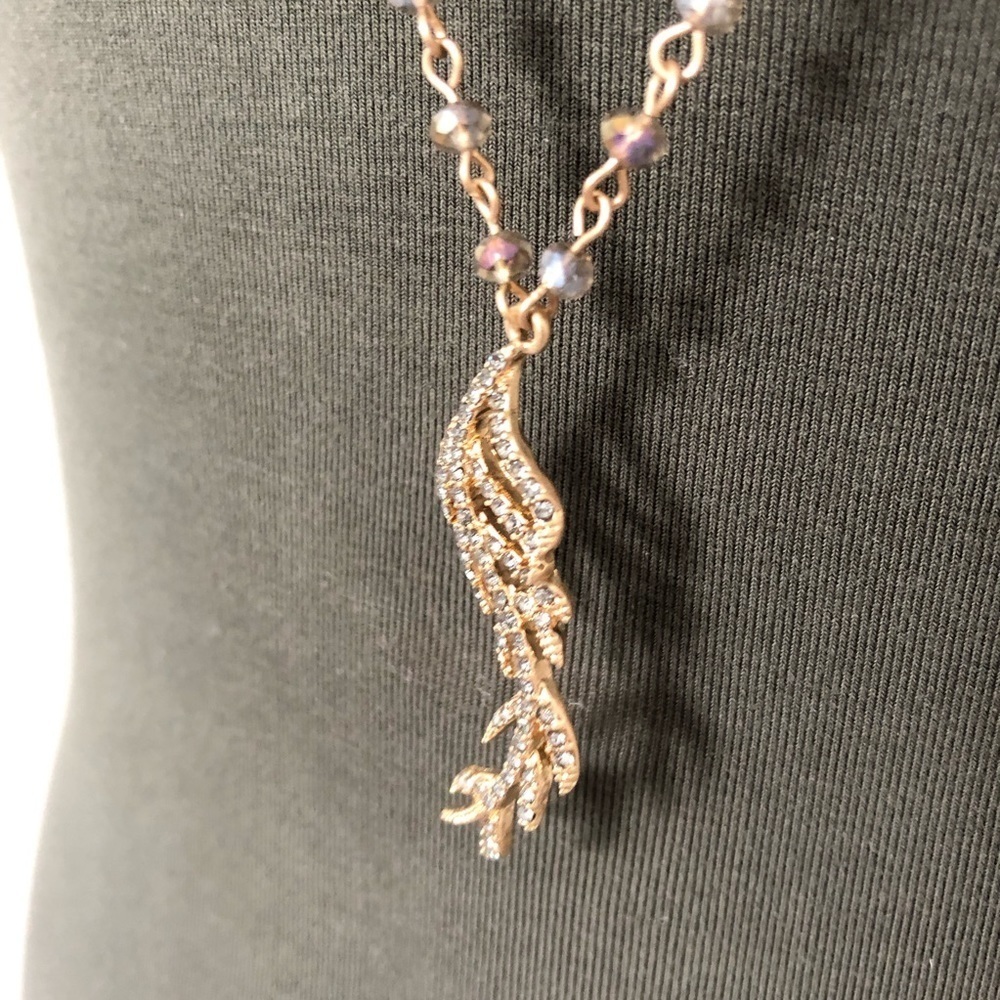Marlyn Schiff Crystal Bead Coral/Leaf Necklace